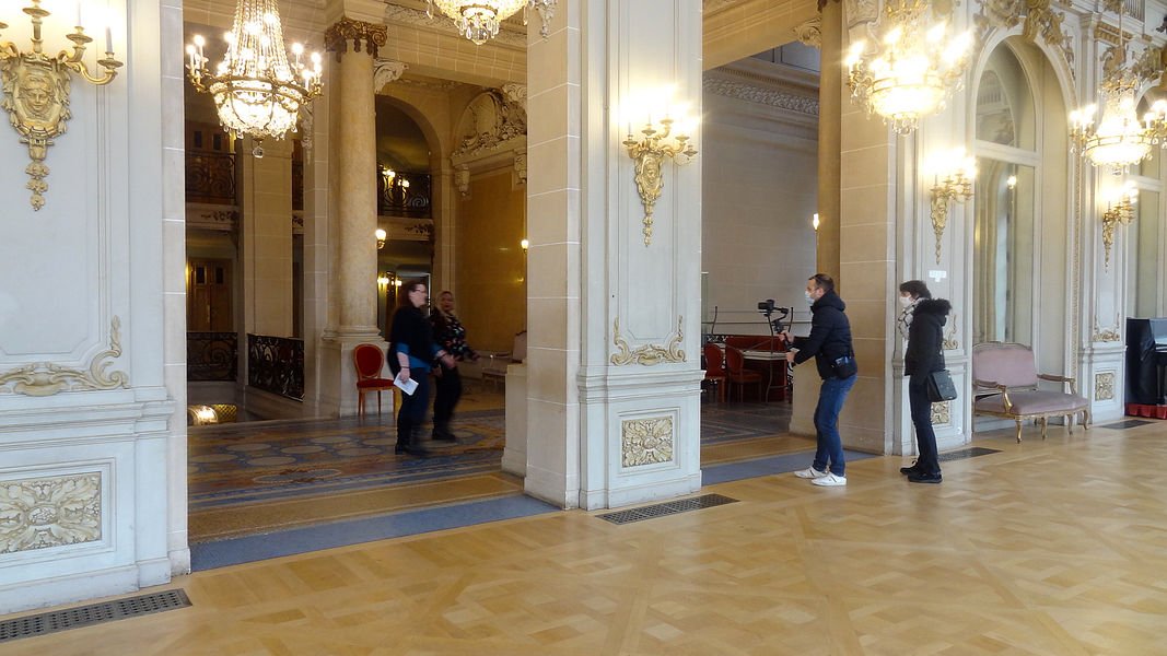 Tournage à l'Opéra avec Mohale Mashigo