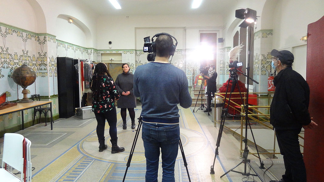 Tournage à l'Opéra avec Mohale Mashigo